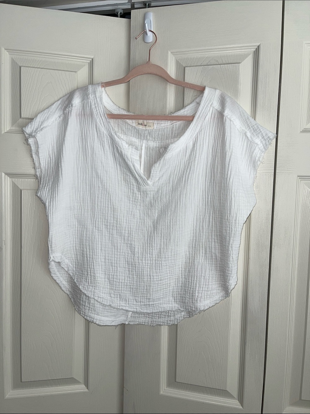 Million White Double Gauze Split Neck Top Raw Hem.  CONT S